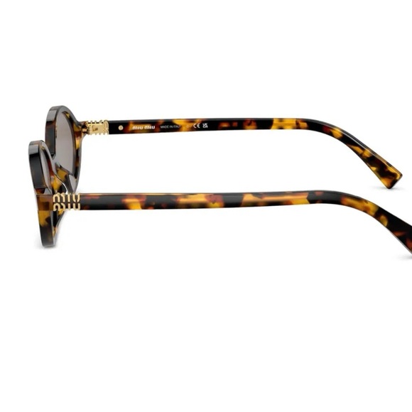 Miu Miu round tortoiseshell sunglasses - Picture 3 of 10